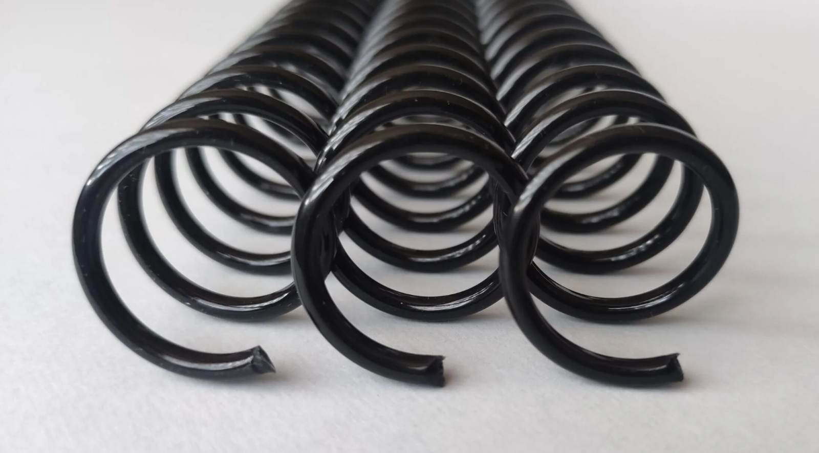 ESPIRAL PLASTICO 2:1 (CINCH)